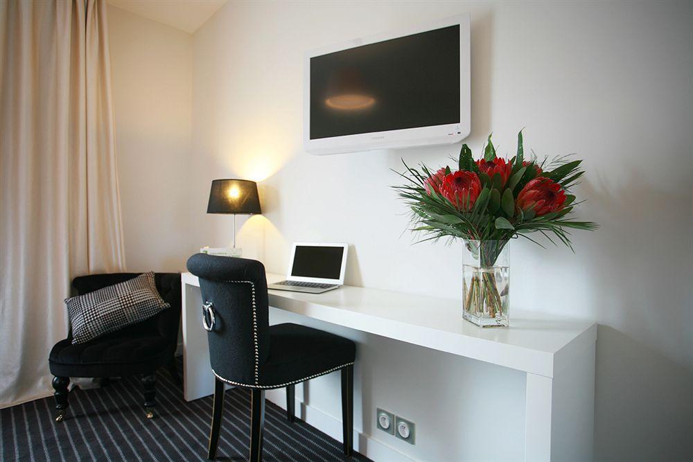 Hotel La Residence Des Artistes Roscoff Exterior photo