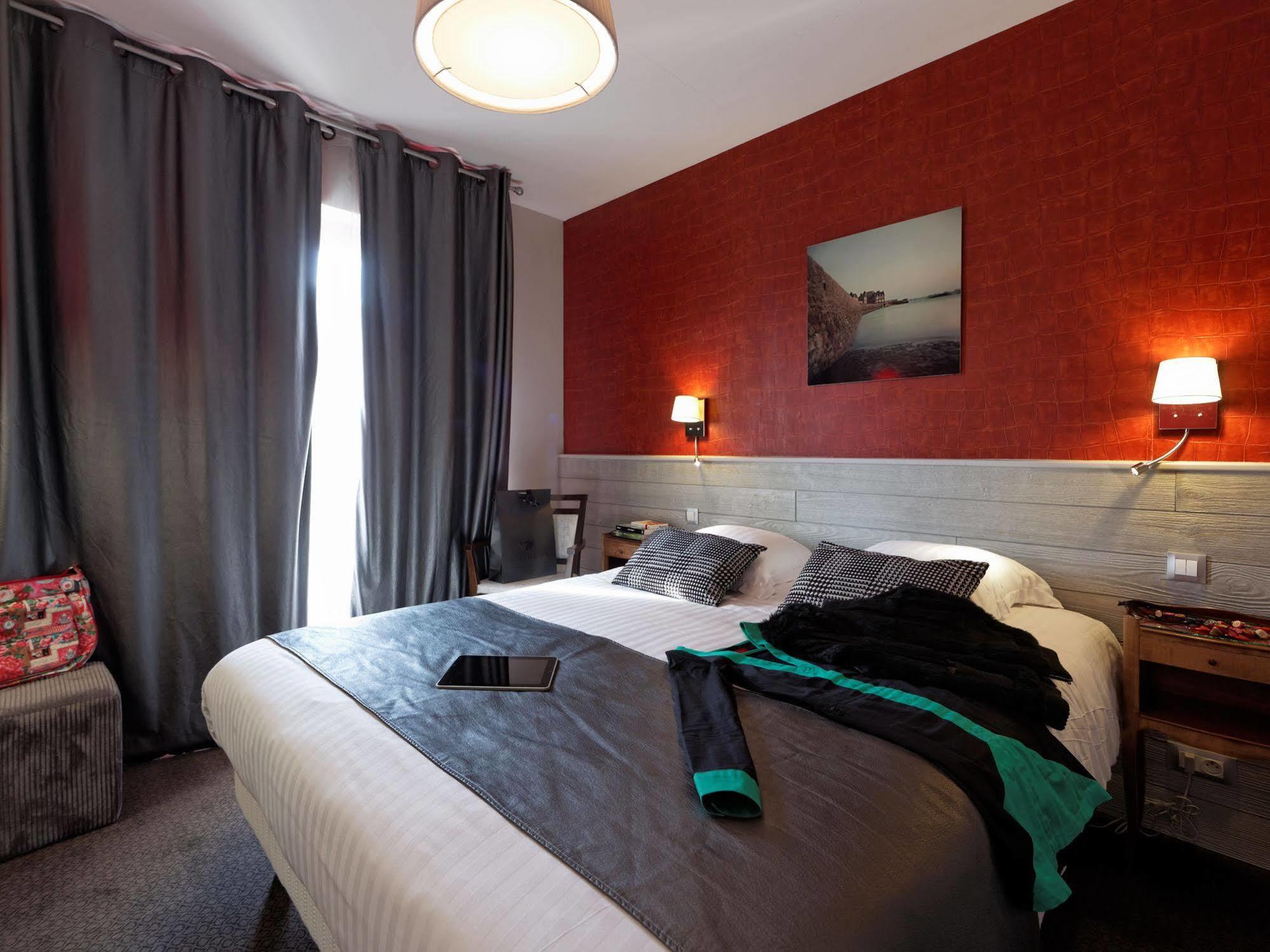Hotel La Residence Des Artistes Roscoff Exterior photo