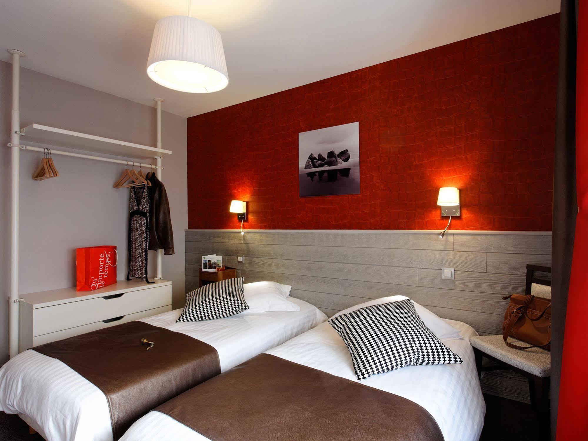 Hotel La Residence Des Artistes Roscoff Exterior photo