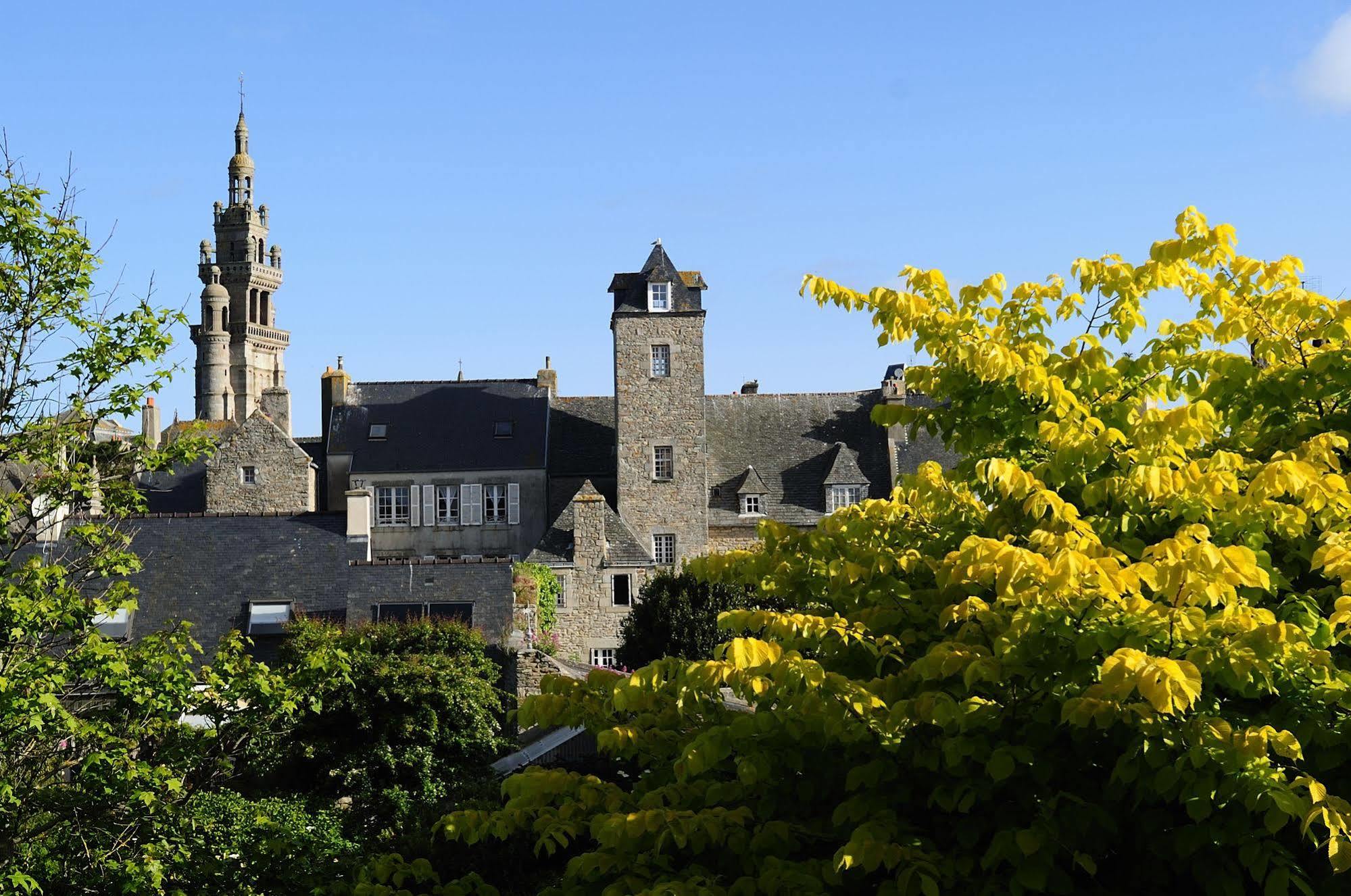 Hotel La Residence Des Artistes Roscoff Exterior photo